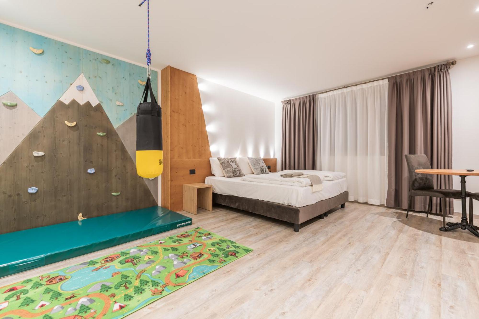 Sporting Hotel Пасо дел Тонале Екстериор снимка