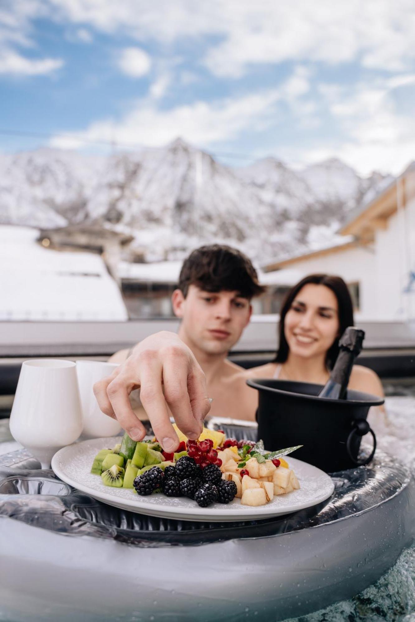 Sporting Hotel Пасо дел Тонале Екстериор снимка