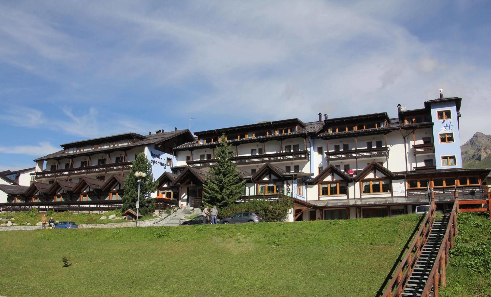 Sporting Hotel Пасо дел Тонале Екстериор снимка