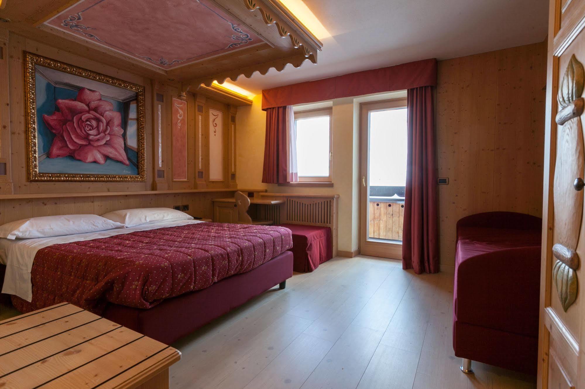 Sporting Hotel Пасо дел Тонале Екстериор снимка